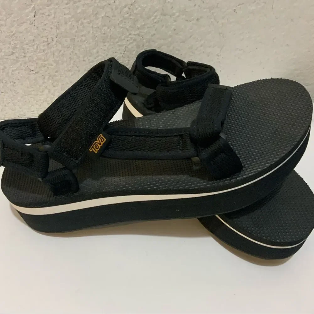 Teva Black Flatform Universal Mesh Print Hook-and-Loop Strap Foam Sandals 10